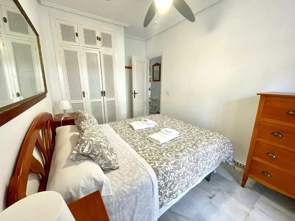 Apartamento Columela Pinar en zona tranquila con WiFi Apartamento Chiclana de la Frontera